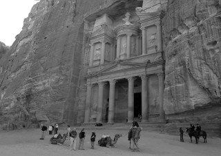 PETRA2bw