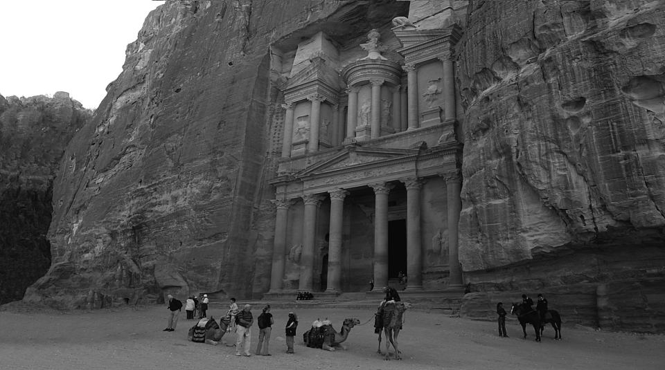 PETRA2bw