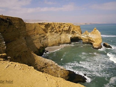 „Katedrála“ v národní rezervaci Paracas