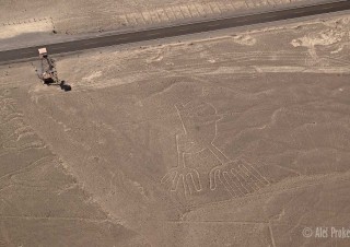 Nazca, geoglyf zobrazující ruce