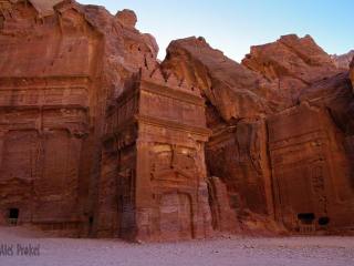 Petra, Fasádní ulice