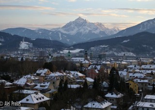 Innsbruck s vrcholem Serles (2718 m)