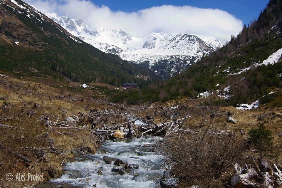 Žiarská dolina s vrcholem Baníkov, Plačtivá a s Žiarskou chatou