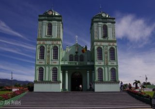 Kostel „Svatební dort“ v Sarchí, Kostarika