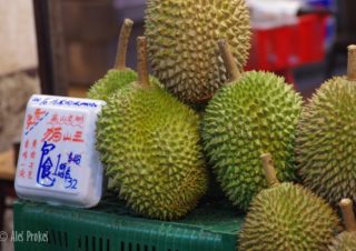Durian na tržnici v Singapuru Chinatown