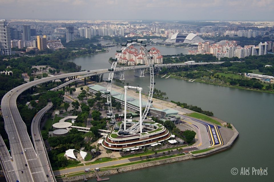 Singapore flyer, nejvetší Ruské kolo na světě