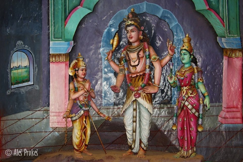 Plastika znázorňující hinduistickou filozofii v Batu Caves