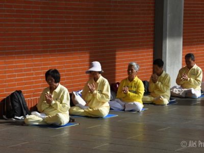 Meditace u národního památníku Sun Yat-Sena