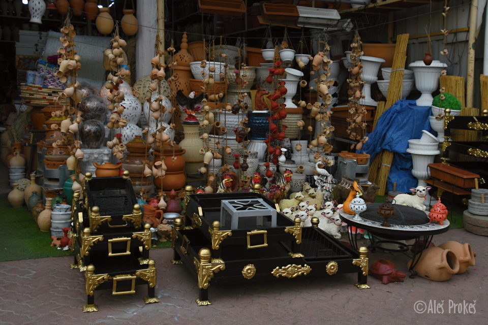 Stánek se suvenýry u Khorfakkan Road