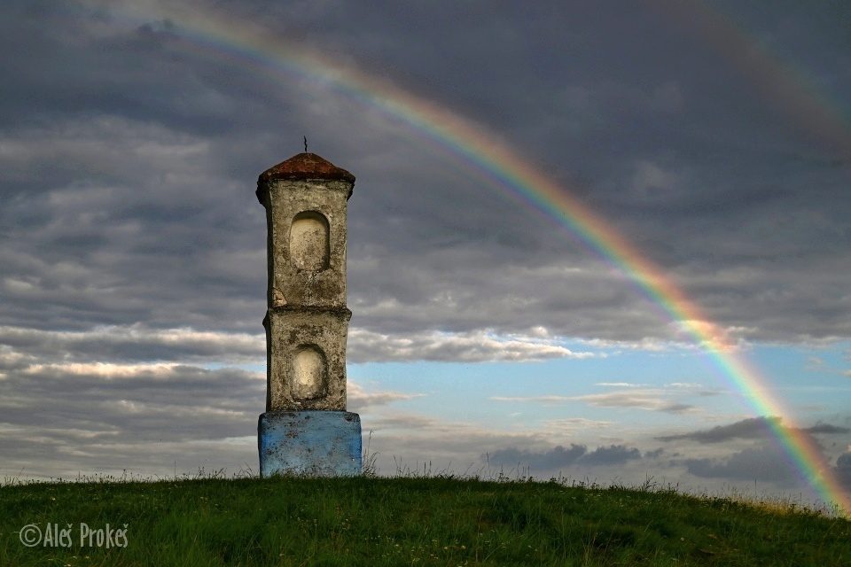 Boží muka sv. Antoníčka, Mohelno (Mohylové pohřebiště)