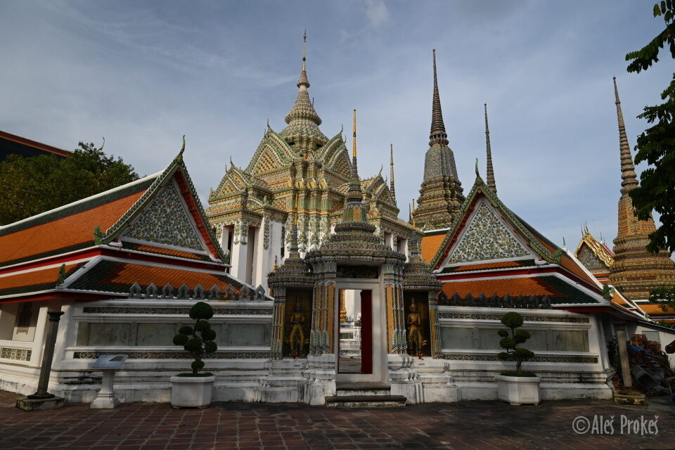 Chrám Wat Pho, Bangkog