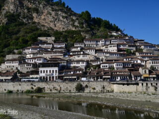 18 Čtvrť Mangalem v Beratu, UNESCO