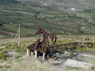 26 Ropná pole u Vlore