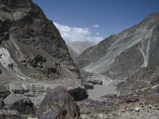23 Údolí řeky Shyok, silnice do osady Turtuk